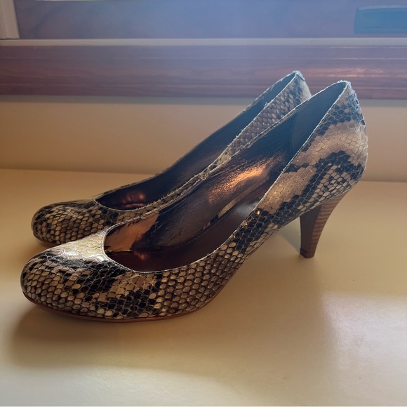 Steve Madden Snakeskin Heels size 9.5 - Picture 3 of 10